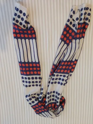 Pañuelo de seda estampado