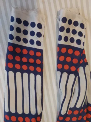 Pañuelo de seda estampado