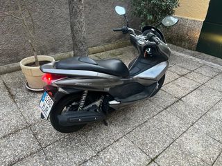 Honda PCX 125cc - 2100 km