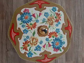 Tre scatole di latta vintage