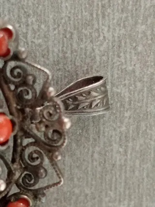 Antiguo broche y colgante plata 800 y coral
