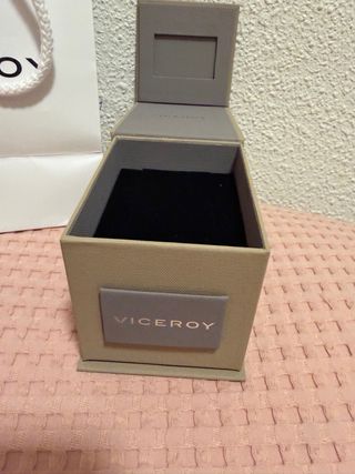 Bolsa y caja Viceroy