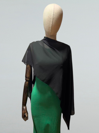 Chal capa poncho negro y verde