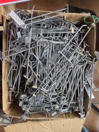 Lote Ganchos Expositores Metálicos