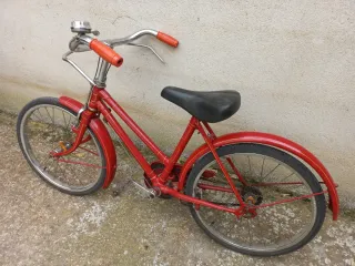 Bicicleta Roja Clásica