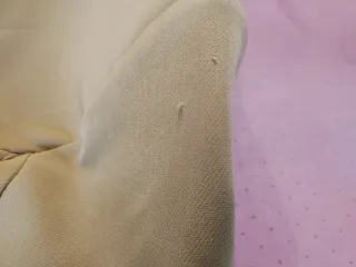 Chaqueta ligera verde oliva y amarilla