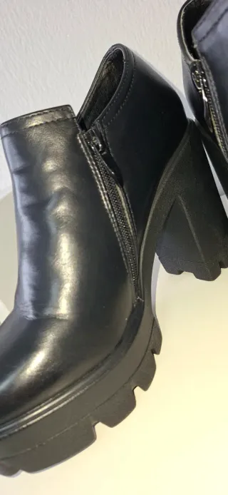 Botines negros plataforma tacón