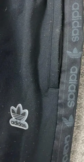 ¡¡OFERTA!! Talla S Pantalón Adidas Negro
