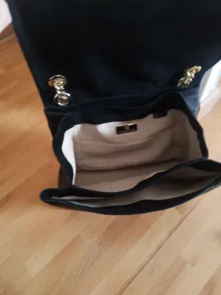 Bolso Purificación García Negro y Dorado