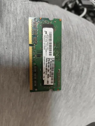 Micron 4GB DDR3L RAM MT8KTF51264HZ-1G6E1