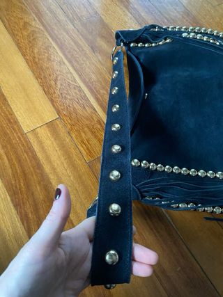 Borsa pelle scamosciata nera con borchie