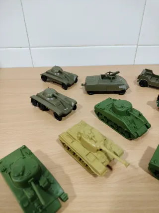 Lote Vehículos Militares Plástico