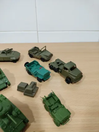 Lote Vehículos Militares Plástico