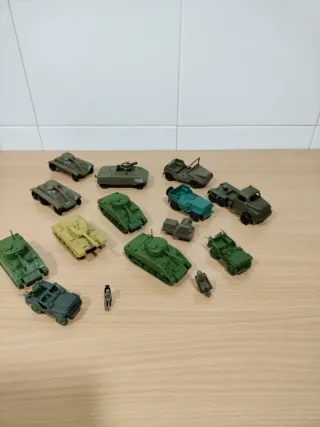 Lote Vehículos Militares Plástico