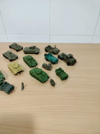 Lote Vehículos Militares Plástico