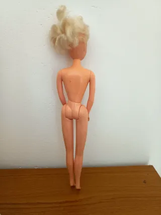 Barbie Tanya anni '90