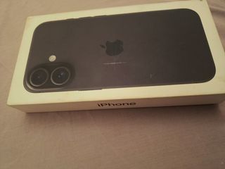 iPhone 16 128 GB Negro con garantía hasta 2026