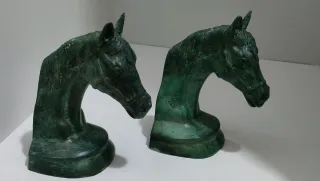 Busto Escultura Caballos Sujeta Libros 640513971