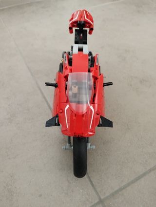 LEGO Technic 42107 Ducati Panigale V4 R