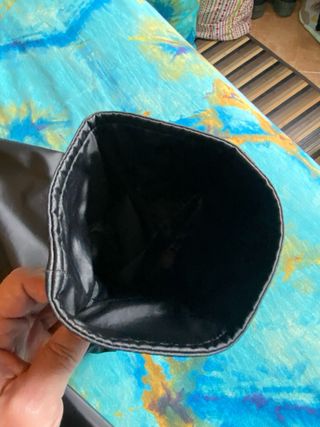 Chaquetón impermeable negro T. 48-50