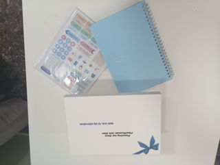 Planificador semanal con pegatinas