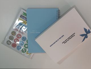Planificador semanal con pegatinas