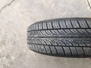 Llanta Mercedes Benz con Neumático Kumho