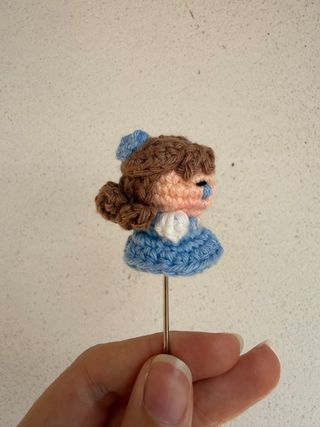Mini amigurumi Daphne - Bridgerton