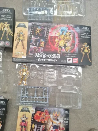 10 Figuras Caballeros del Zodiaco Originales