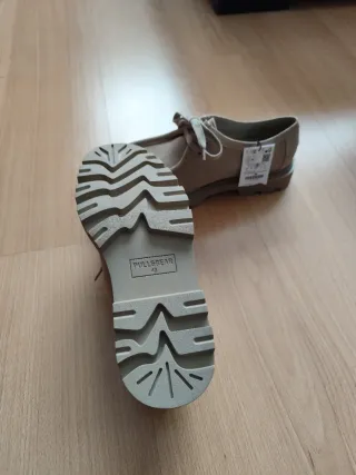 Náuticos Pull&Bear beige nuevos de piel
