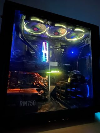 PC Gaming: Corsair, Gigabyte, MSI, AMD, Thermaltak