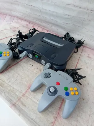 Consola Nintendo 64 con 2 mandos