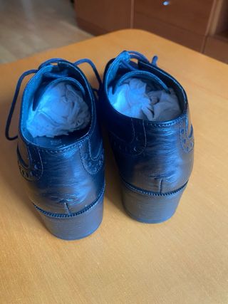 Zapatos negros de piel