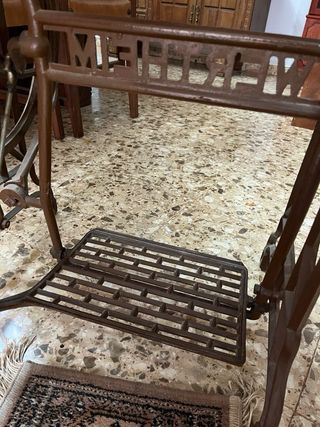 Máquina de coser Wertheim vintage