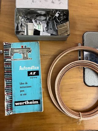 Máquina de coser Wertheim vintage