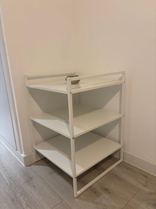 Estantería blanca 3 baldas.