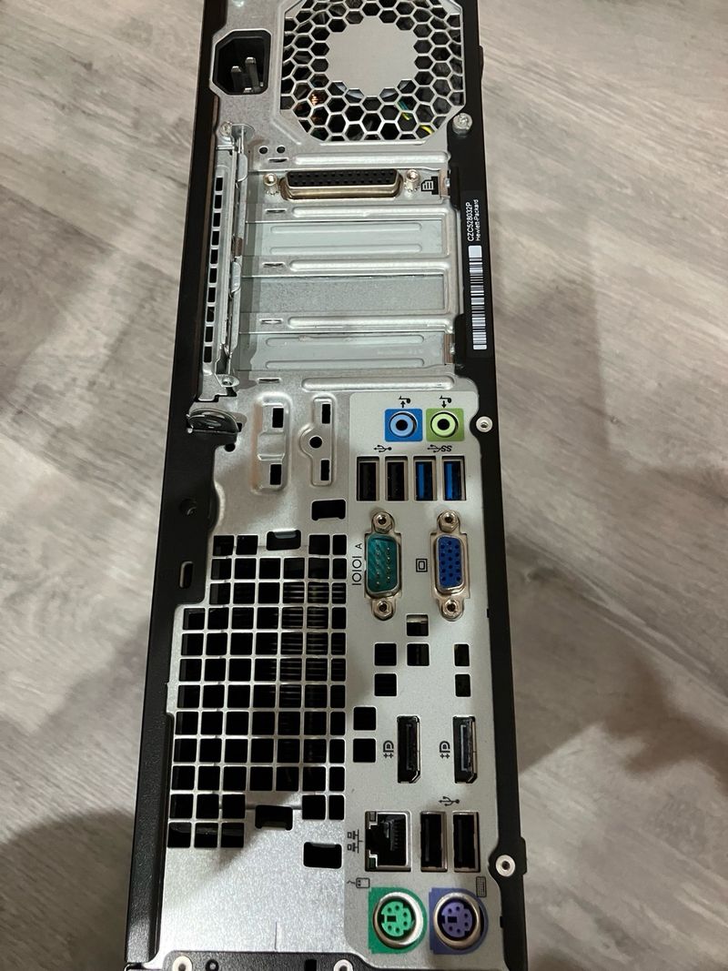 HP Elitedesk 800 G1 SFF i5-4690T afbeelding 2