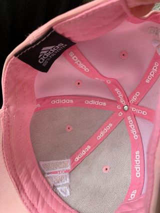 Lote 2 Gorras Adidas y Gucci