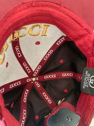 Lote 2 Gorras Adidas y Gucci