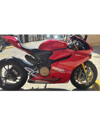 Ducati 1199 Panigale S Roja
