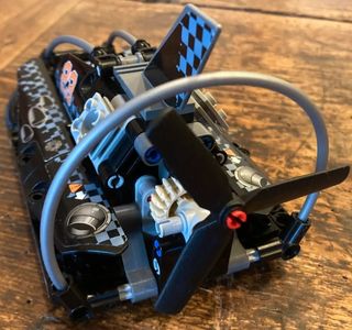 Lego Technic 42002 - Hovercraft