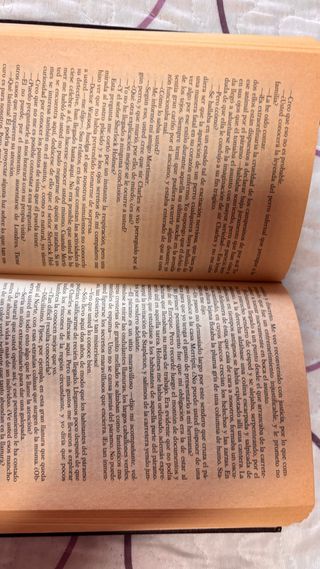 Estudio en escarlata: El signo de los cuatro ; ...