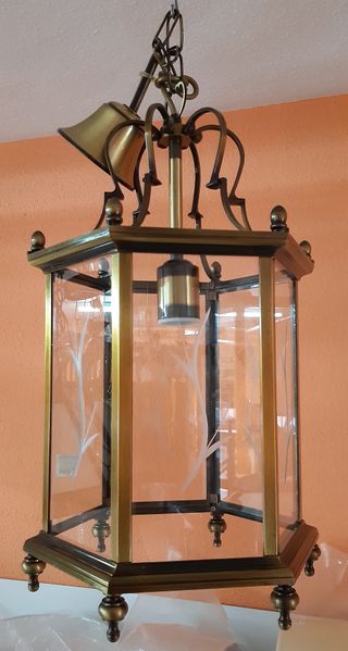 Farol de bronce con cristales tallados