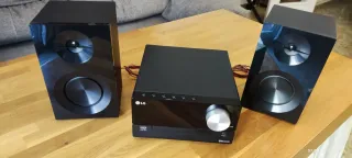 Microcadena LG CM2460 100W RMS Bluetooth