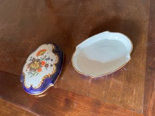 Caja porcelana esmaltada floral 1910