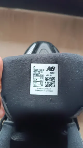 New Balance 9060 Preto/Cinza