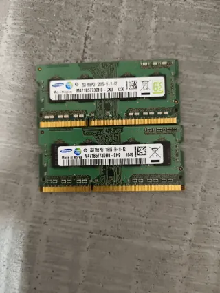 2x Samsung RAM 2GB DDR3 PC3-10600S