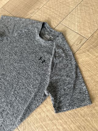Camiseta deportiva Under Armour gris Talla M