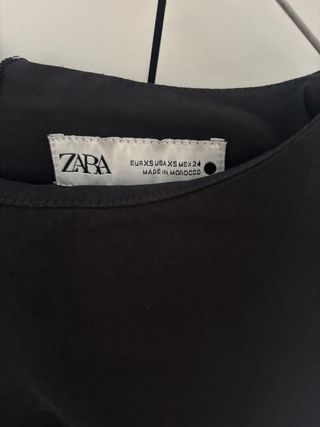 Vestido negro asimétrico Zara