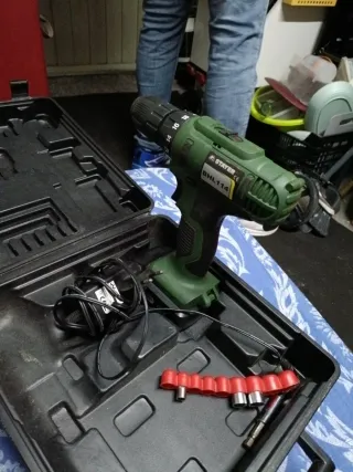 Maletín para destornillador eléctrico ST